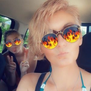 Meet your Posher, Crystal fisher